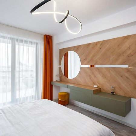 Classy Sassy - Elegant Escape In Timpuri Noi Bucarest Esterno foto