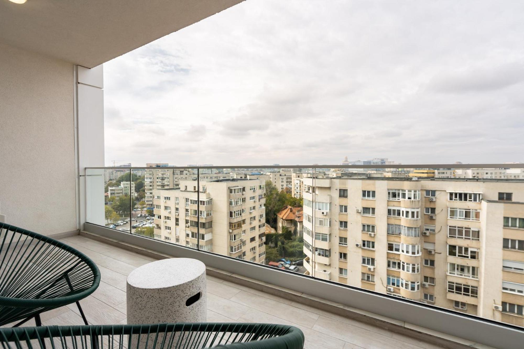 Classy Sassy - Elegant Escape In Timpuri Noi Bucarest Esterno foto